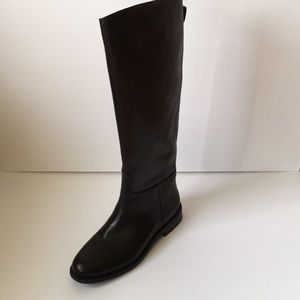 Black riding boots